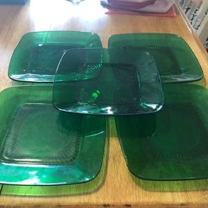 Green square plates